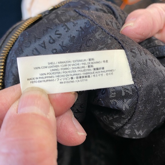 Kate Spade Black Shoulder Bag with Gold Chain - Picture 8 of 8